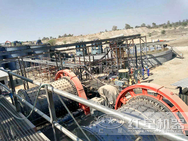 湖南金礦球磨機工作現(xiàn)場 湖南金礦球磨機工作現(xiàn)場