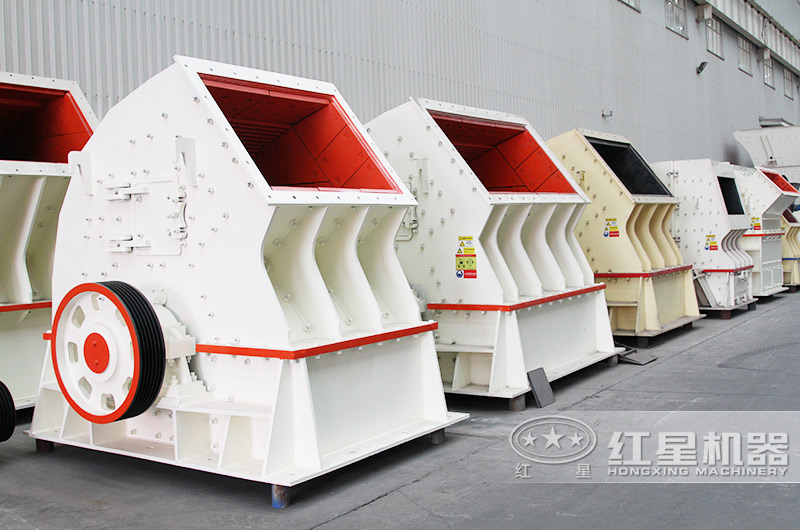 重錘式破碎機(jī),一次成型、抗壓耐磨 重錘式破碎機(jī),一次成型、抗壓耐磨