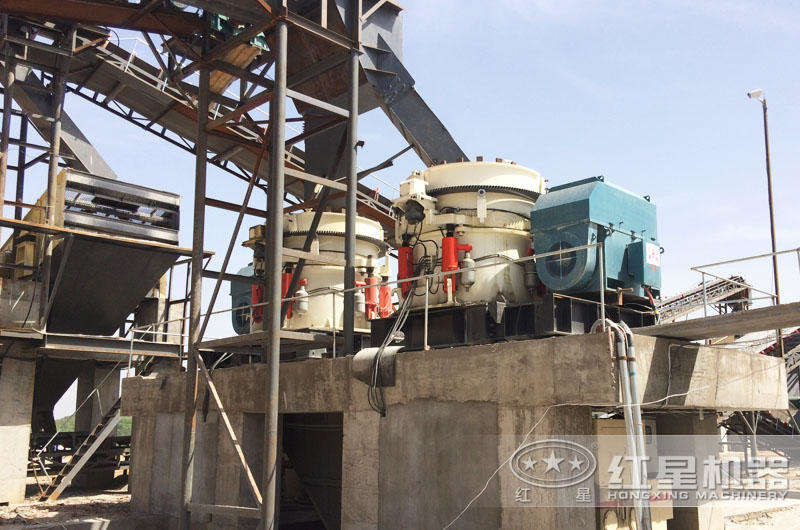 河南洛陽時產800噸石頭破碎生產線