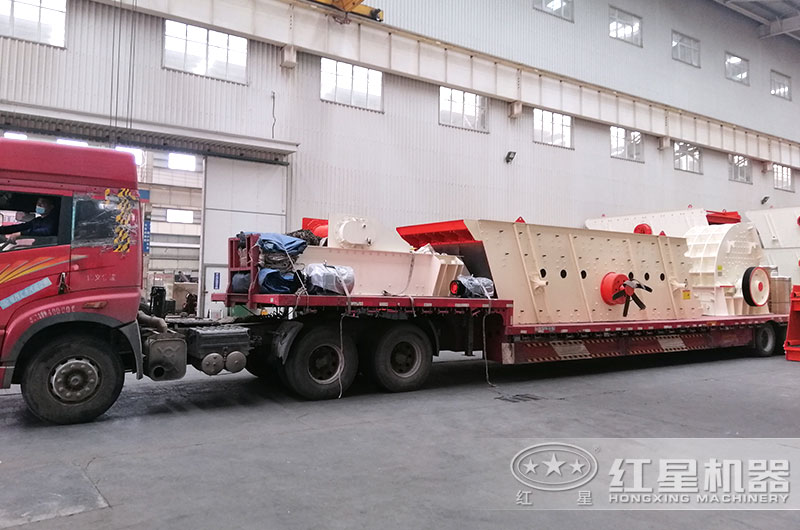 小型錘式破碎機設備發(fā)貨 小型錘式破碎機設備發(fā)貨