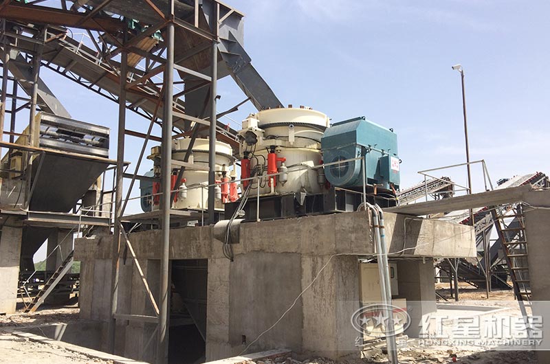 四川客戶現(xiàn)場(圓錐破) 四川客戶現(xiàn)場(圓錐破)