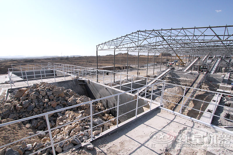 石子生產(chǎn)現(xiàn)場 石子生產(chǎn)現(xiàn)場