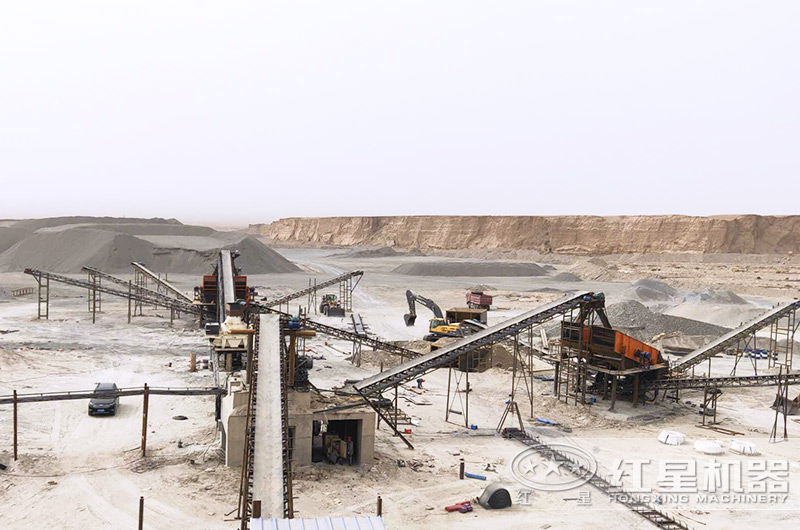 硅石破碎生產(chǎn)線現(xiàn)場(chǎng)實(shí)拍圖 硅石破碎生產(chǎn)線現(xiàn)場(chǎng)實(shí)拍圖