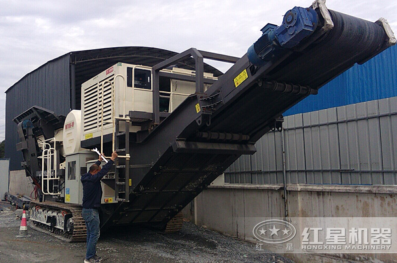 河南鄭州移動破碎機現場