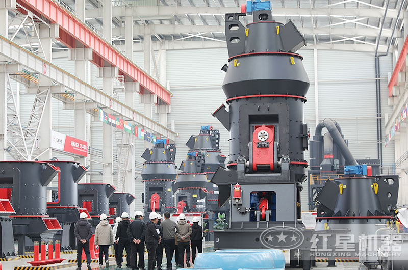 客戶(hù)一行來(lái)廠考察打石粉機(jī)器 客戶(hù)一行來(lái)廠考察打石粉機(jī)器