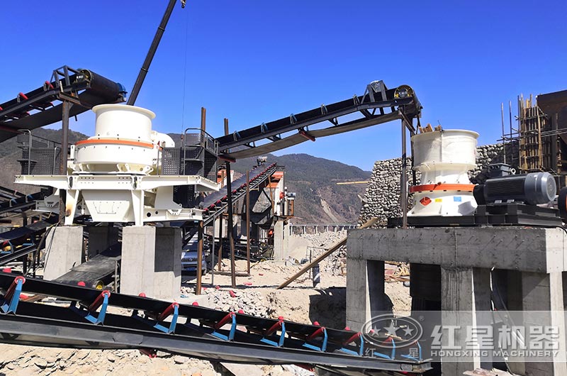 單缸圓錐破碎機(jī)作業(yè)現(xiàn)場實拍 單缸圓錐破碎機(jī)作業(yè)現(xiàn)場實拍