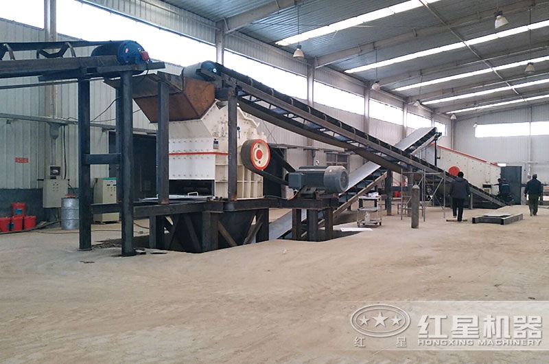 液壓開箱制砂設(shè)備工作現(xiàn)場(chǎng) 液壓開箱制砂設(shè)備工作現(xiàn)場(chǎng)